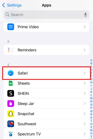 Screenshot of how to clear your cache on Safari for iOS. 