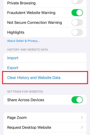 Screenshot of how to clear your cache on Safari for iOS. 