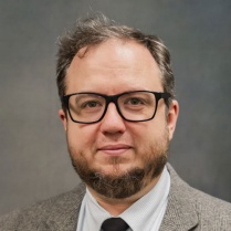 Jonathan Grunert headshot. 