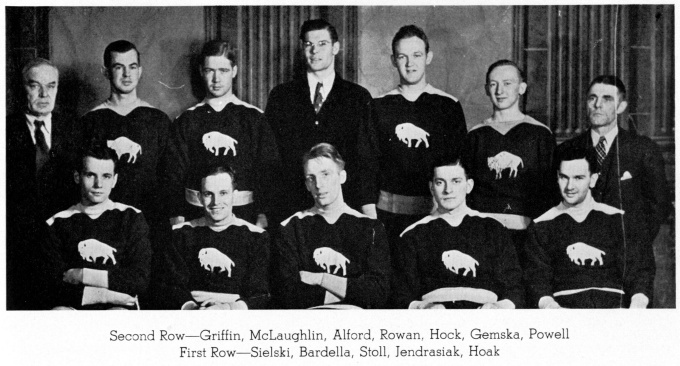 1934-1935 Buffalo Bulls Basketball team photo. 