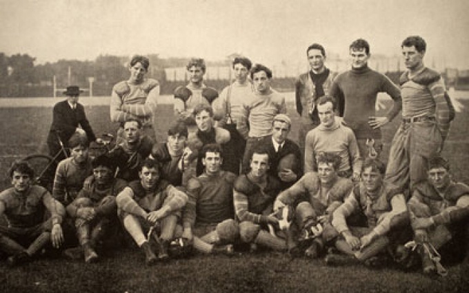 1903 Buffalo Football team photo. 