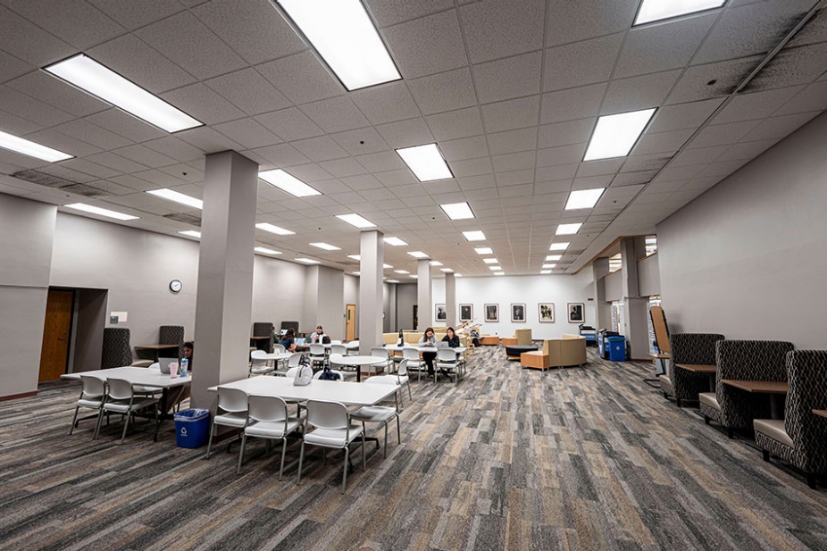 Photo of the Abbott Library first floor study area. 