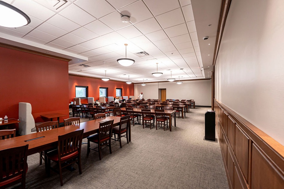 Photo of the Abbott Library second floor study area. 