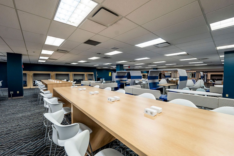 Photo of the Silverman Library second floor study area. 