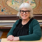Teresa Vadakin headshot. 