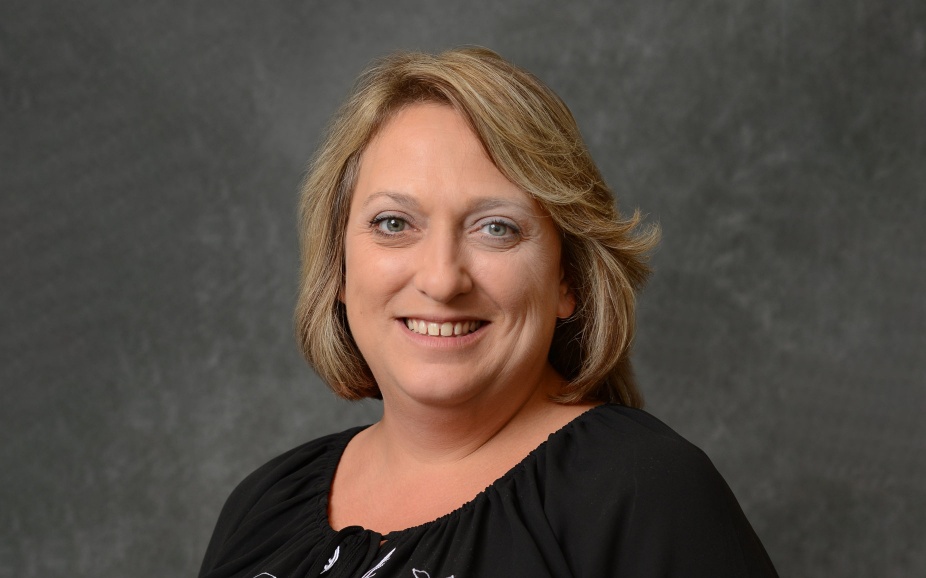 Nickie Colello-Klubek headshot. 